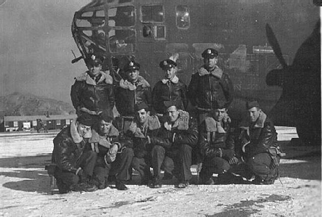 martincrew.jpg (55020 bytes)